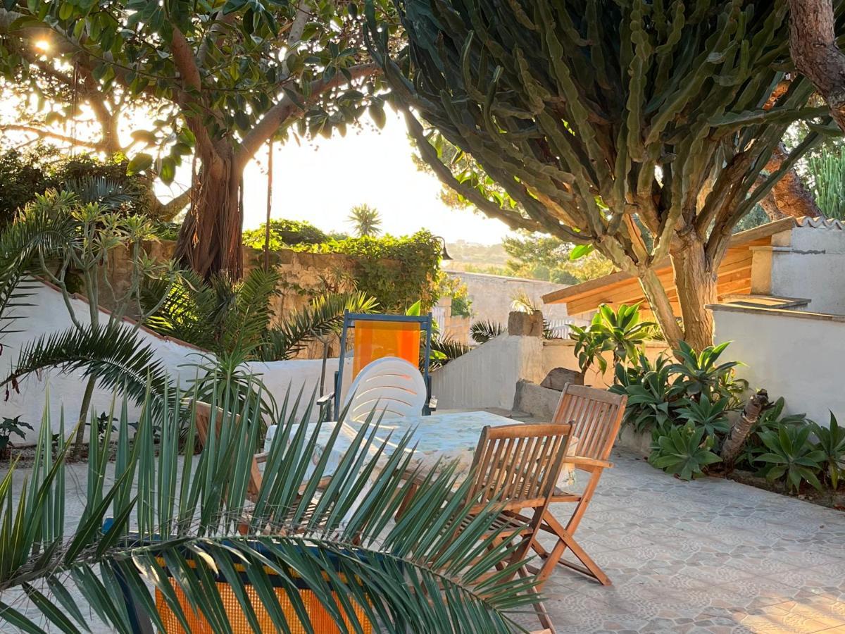 Villa Il Giardino Della Falena à Favignana Extérieur photo